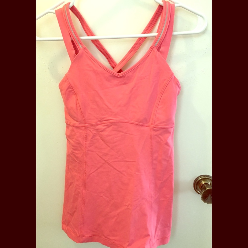 Lululemon activewear top